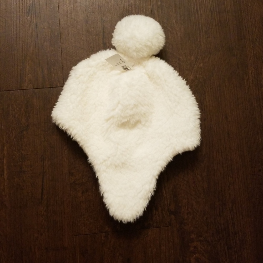Old Navy Pom Hat